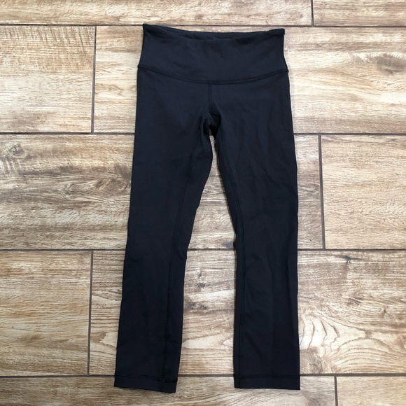 LULULEMON SOULCYCLE Wunder Under Crop Legging Sz 2 - Picture 2 of 8